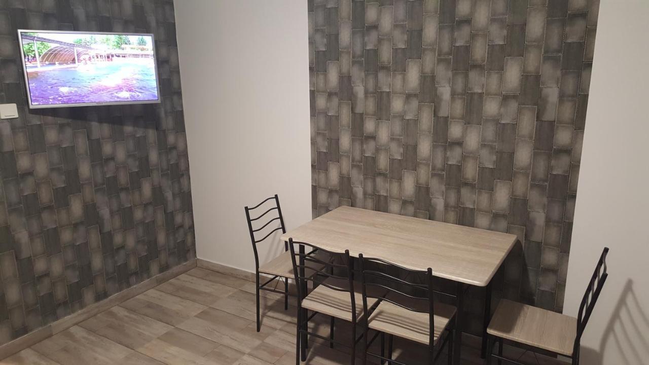 Illaberek Apartmanok Hajdúszoboszló 外观 照片