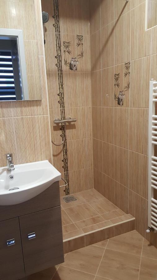 Illaberek Apartmanok Hajdúszoboszló 外观 照片