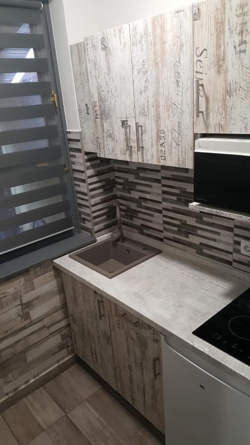 Illaberek Apartmanok Hajdúszoboszló 外观 照片