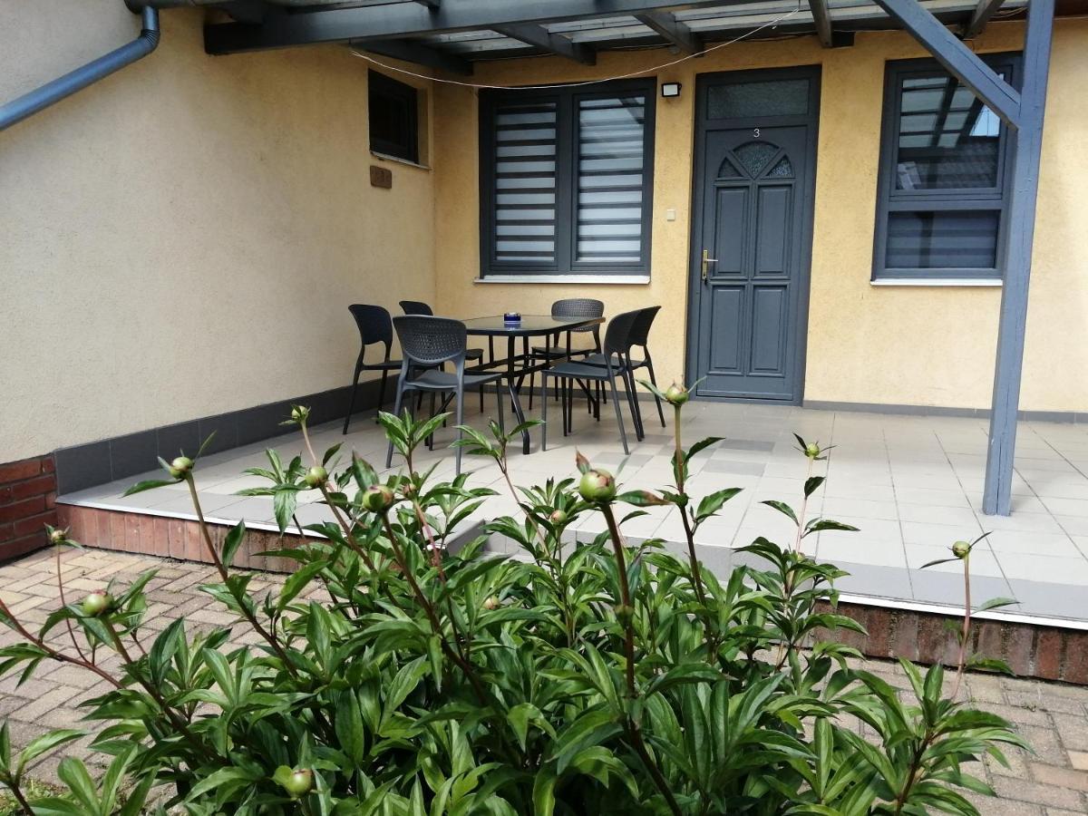 Illaberek Apartmanok Hajdúszoboszló 外观 照片